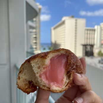 Leonard's Bakery - Guava - Bakeries Near Me - Honolulu, Hawaii