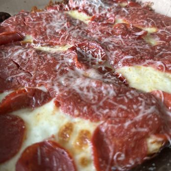 Down North Pizza - Roc The Mic 4 Cheese + Beef Pepperoni + Norf Sauce (spicy) - Pizza Near Me - Philadelphia, Pennsylvania Down North Pizza - Roc The Mic 4 Cheese + Beef Pepperoni + Norf Sauce (spicy) - Pizza Near Me - Philadelphia, Pennsylvania