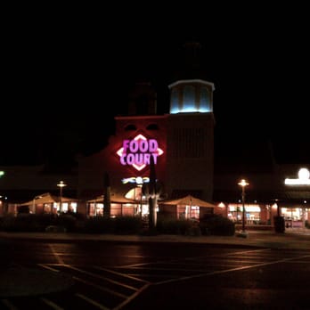 Outlets North Phoenix - Outlet Stores Near Me - Phoenix, Arizona
