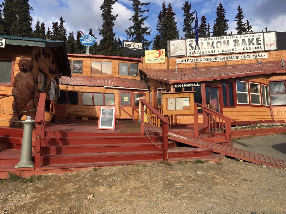 MCKINLEY DENALI CABINS & SALMON BAKE Denali National Park, Alaska