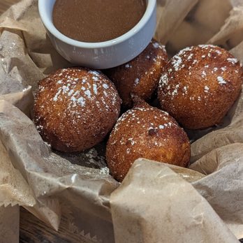 Gunther & Co - Lemon ricotta donuts - Seafood Near Me - Baltimore, Maryland