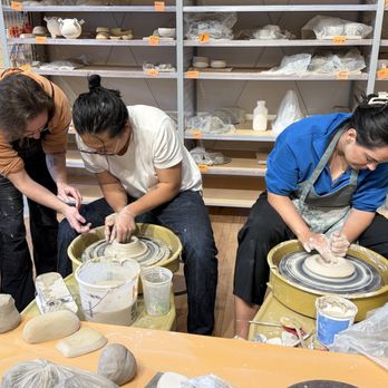 Rain City Clay - Participants in a pottery class - Art Classes Near Me - Seattle, Washington Rain City Clay - Participants in a pottery class - Art Classes Near Me - Seattle, Washington
