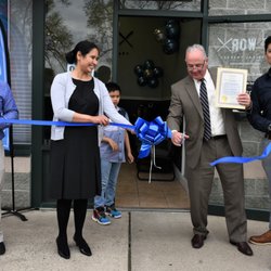 PT Worx Physical Therapy and Sports Medicine - Honorable Mayor Robert D. White cutting the ribbon with Dr. Shelby De Leon