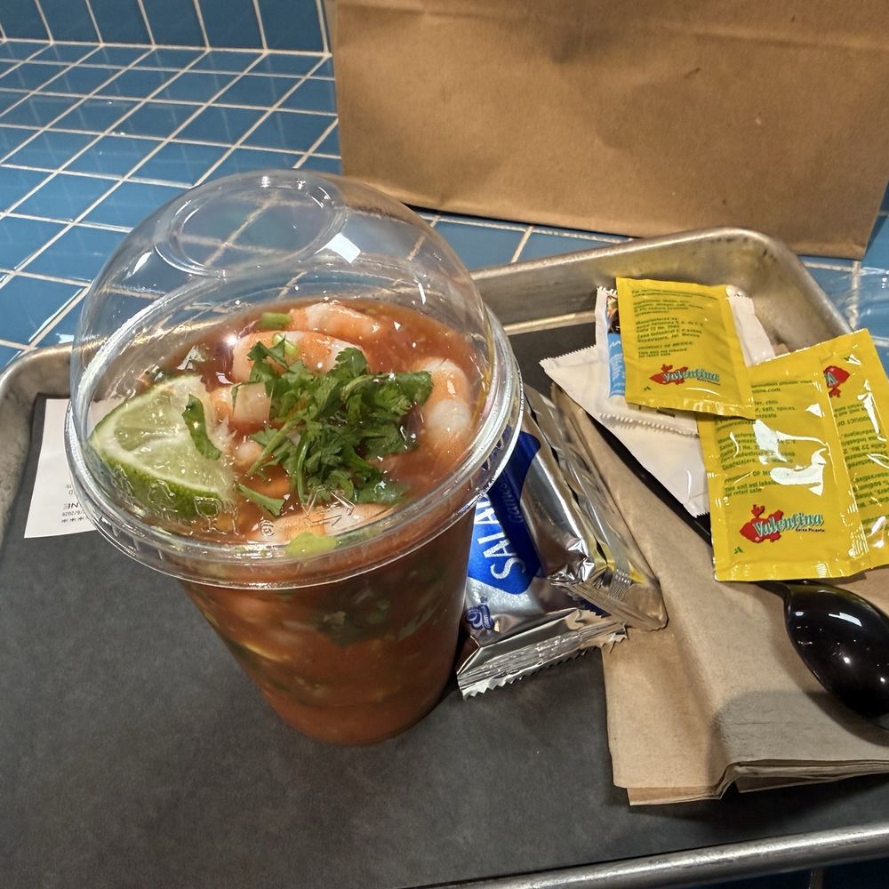 Mariscos El Pariente - Seafood Near Me - Costa Mesa, California