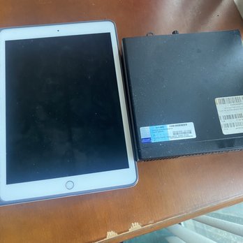 Apple Stoneridge Mall - iPad doesn't receive email, hp desk elite failed. So no email. - Electronics Near Me - Pleasanton, California Apple Stoneridge Mall - iPad doesn't receive email, hp desk elite failed. So no email. - Electronics Near Me - Pleasanton, California