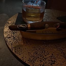 Cigar lounge with Oaxacan Old Fashioned Cigar lounge with Oaxacan Old Fashioned