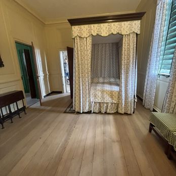 George Washington's Mount Vernon - The white room - Museums Near Me - Mount Vernon, Virginia