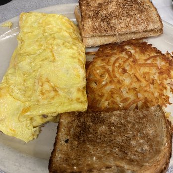 My Sister's Kitchen - Build your own omelet with hash browns and toast - Breakfast & Brunch Near Me - Mazomanie, Wisconsin My Sister's Kitchen - Build your own omelet with hash browns and toast - Breakfast & Brunch Near Me - Mazomanie, Wisconsin