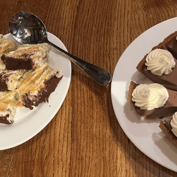 Saranello's - Banana Tiramisu and Chocolate Mascarpone Pie - Italian Near Me - Wheeling, Illinois Saranello's - Banana Tiramisu and Chocolate Mascarpone Pie - Italian Near Me - Wheeling, Illinois