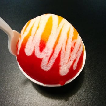 Snowflakes - Small with orange dreamsicle, mango, tigers blood, mac nut ice cream and condensed milk - Shaved Ice Near Me - Artesia, California Snowflakes - Small with orange dreamsicle, mango, tigers blood, mac nut ice cream and condensed milk - Shaved Ice Near Me - Artesia, California