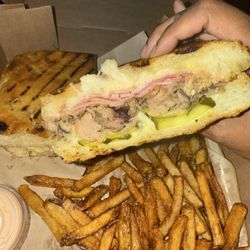 Peels on Wheels - Cuban sandwich