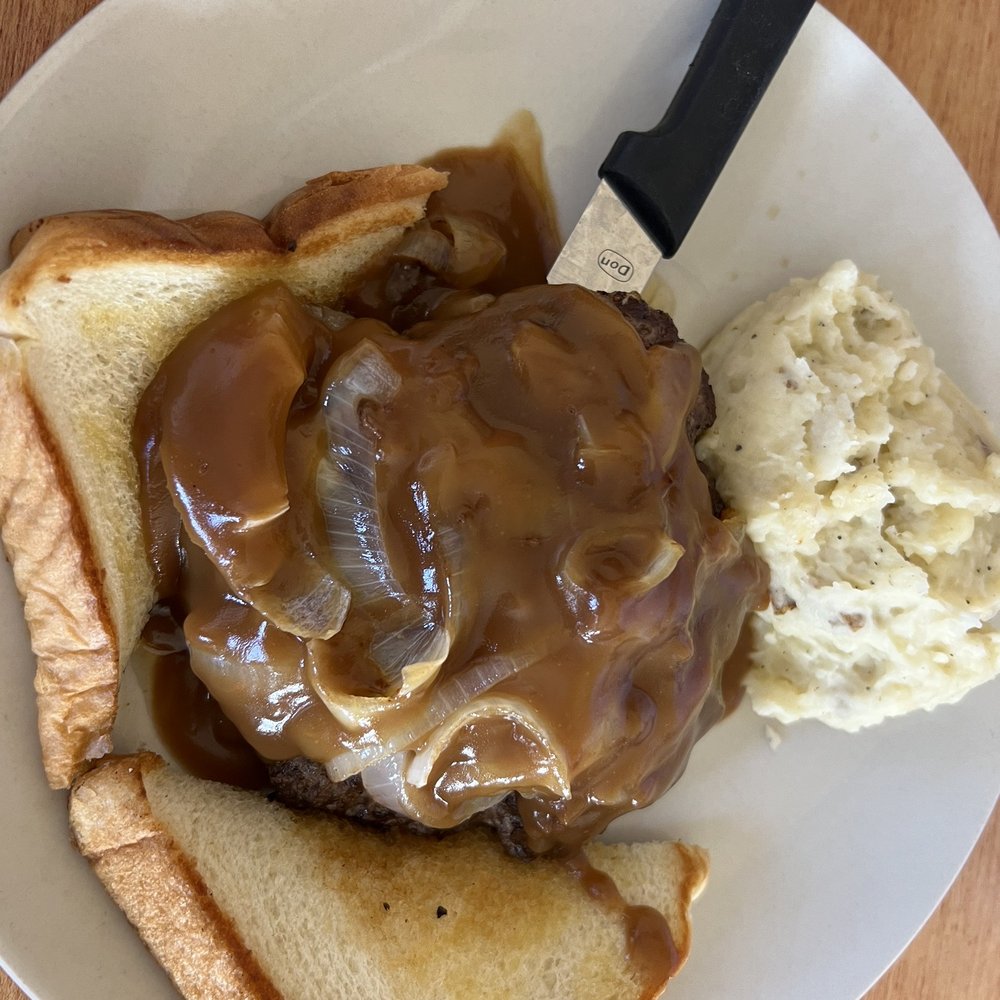 Railway Express Diner - Hamburger steak with mashed potatoes - Diners Near Me - Belton, Texas Railway Express Diner - Hamburger steak with mashed potatoes - Diners Near Me - Belton, Texas