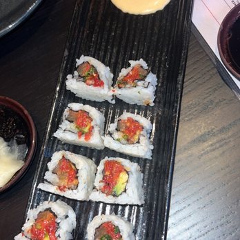 PLANTA Queen Chicago - SPICY TUNA ROLL - Sushi Bars Near Me - Chicago, Illinois PLANTA Queen Chicago - SPICY TUNA ROLL - Sushi Bars Near Me - Chicago, Illinois
