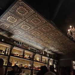 Community Speakeasy - Beautiful decor