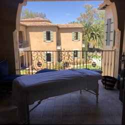 Massage4la -Tracy Lee - Westlake Inn