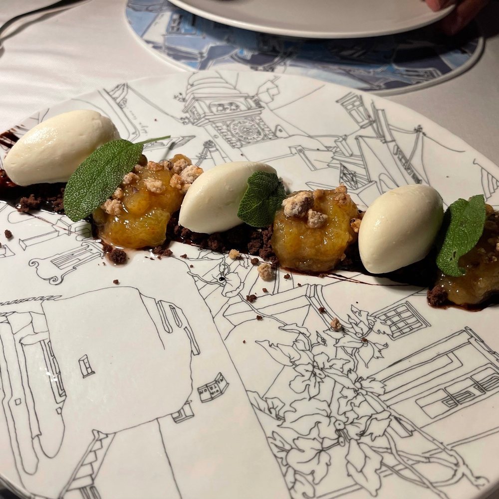 A classic Caprese dessert with apple, sage, cream and crumble A classic Caprese dessert with apple, sage, cream and crumble