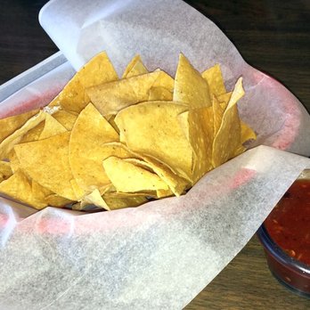 Ruben's Grill - Chips and Salsa - Mexican Near Me - Albuquerque, New Mexico