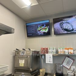 Oyevida Lifestyle Cafe - Menu showing incorrect items offered