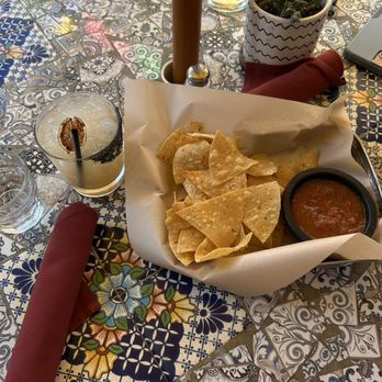 La Doña - chips and margarita - Mexican Near Me - San Diego, California La Doña - chips and margarita - Mexican Near Me - San Diego, California