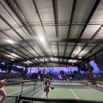 Electric Pickle - Outdoor regular play courts - New American Near Me - Tempe, Arizona