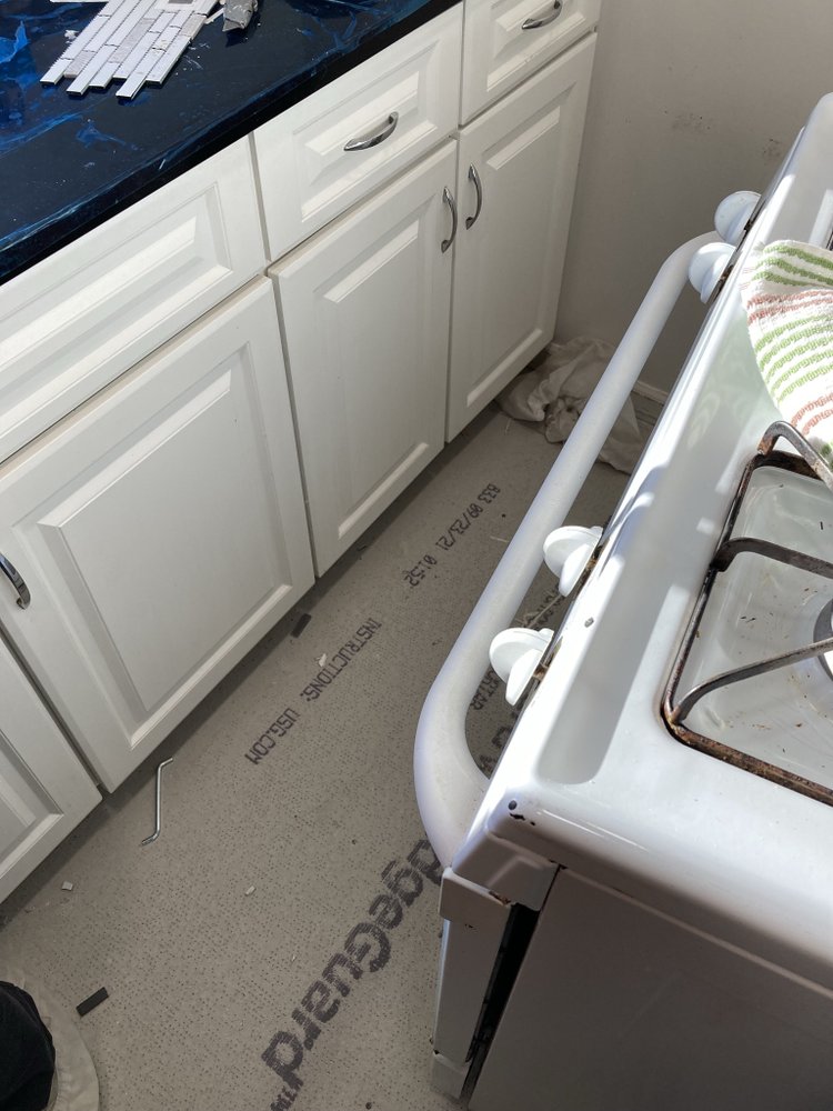 Slide of A&M Home Improvement