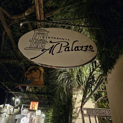 Al Palazzo by null