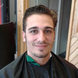 Shear Illusions Unisex Salon