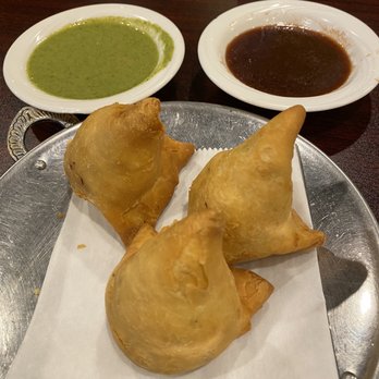 Daawat Indian Bistro - Samosas and sauces - Indian Near Me - Lewis Center, Ohio