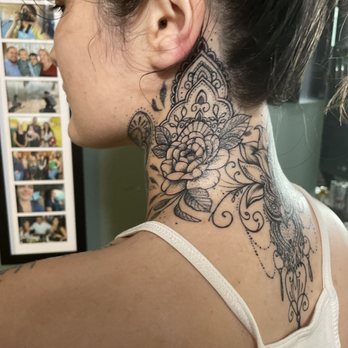 Petunia Twins Ink - Side and back of neck - Tattoo Near Me - Los Angeles, California Petunia Twins Ink - Side and back of neck - Tattoo Near Me - Los Angeles, California