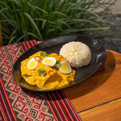 Llama Queen - Aji de Gallina