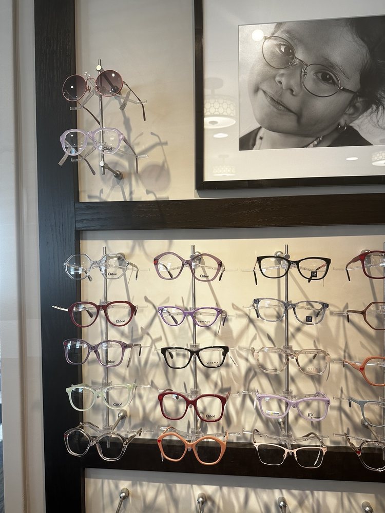HIGHLAND FAMILY OPTICAL Updated October 2024 11 Photos & 10 Reviews