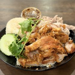 Taishi Hainan Chicken - Mixed chicken plate, half fried, half Hainan with ginger, garlic rice