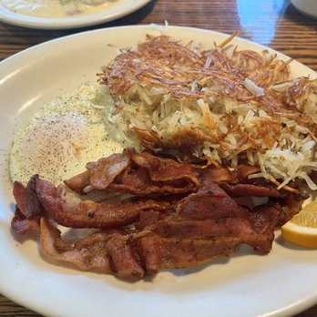 Uncle Pete's Cafe - Eggs and bacon with hash browns - American Near Me - Westminster, California Uncle Pete's Cafe - Eggs and bacon with hash browns - American Near Me - Westminster, California