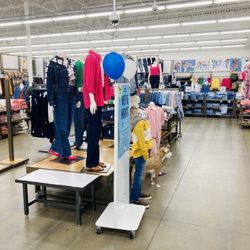 Old Navy - Old Navy, Brunswick