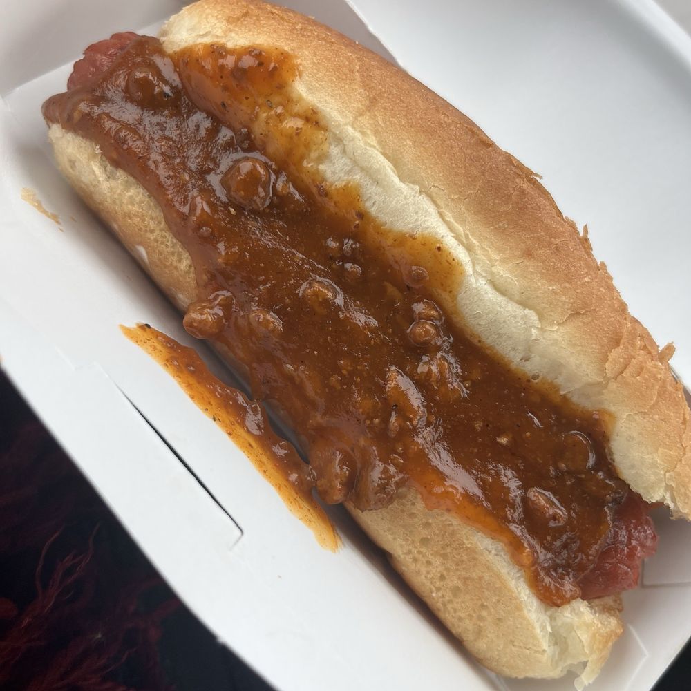 Wienerschnitzel - Chili dog - Fast Food Near Me - Omaha, Nebraska