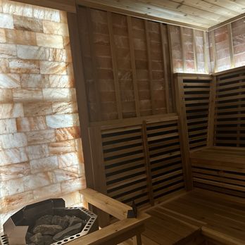 Flow Motion - Sauna with salt panels, perfect after skiing or hiking! - Massage Near Me - Ferndale, Washington