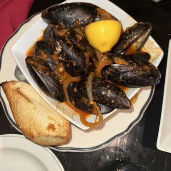 OctoBar - Mussles - Tapas/Small Plates Near Me - Baltimore, Maryland