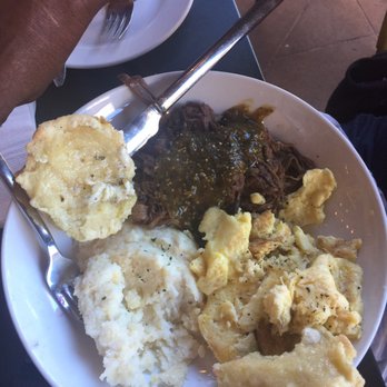 Dish Society - Gummy grits with dry brisket and watery eggs - New American Near Me - Katy, Texas Dish Society - Gummy grits with dry brisket and watery eggs - New American Near Me - Katy, Texas