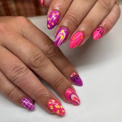 T-Nailroom