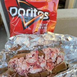 Mandarin Festival - lobster roll n chips $18