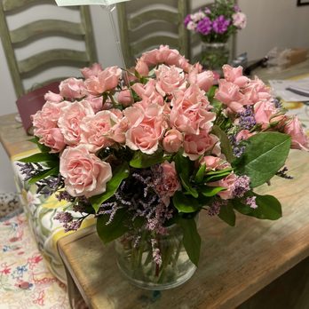 Crescenta Valley Flowers - Rose gold - Florists Near Me - La Crescenta, California