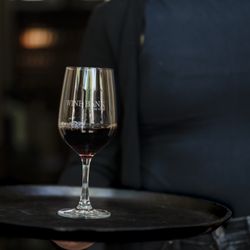 Wine Bank on View - Table Service
