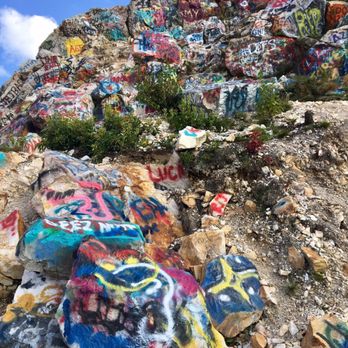 Bell Mountain - Bell Mountain. Graffiti on the rocks is permitted - Parks Near Me - Hiawassee, Georgia