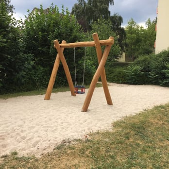 Spielplatz - Playgrounds Near Me - Bischofsheim, HE