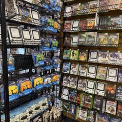 Game Over Videogames