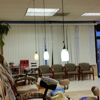 Fancy Nails - Waiting area - Nail Salons Near Me - Chambersburg, Pennsylvania Fancy Nails - Waiting area - Nail Salons Near Me - Chambersburg, Pennsylvania