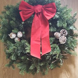 Bio-Path Medical Group - This is a beautiful wreath the pass out to their customers!