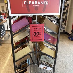 DSW Designer Shoe Warehouse - Clearance