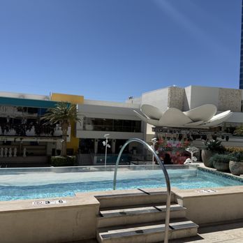 Palms Pool - Upper Cabana pool - Swimming Pools Near Me - Las Vegas, Nevada
