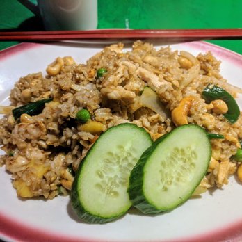 Drunken Noodle - The pineapple stir fry! - Thai Near Me - Portland, Oregon Drunken Noodle - The pineapple stir fry! - Thai Near Me - Portland, Oregon